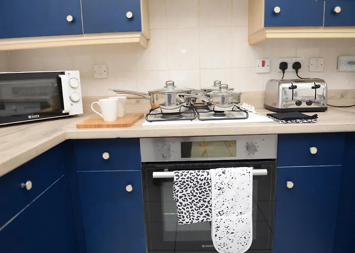 Gorgeous 3 Bed House In Bristol